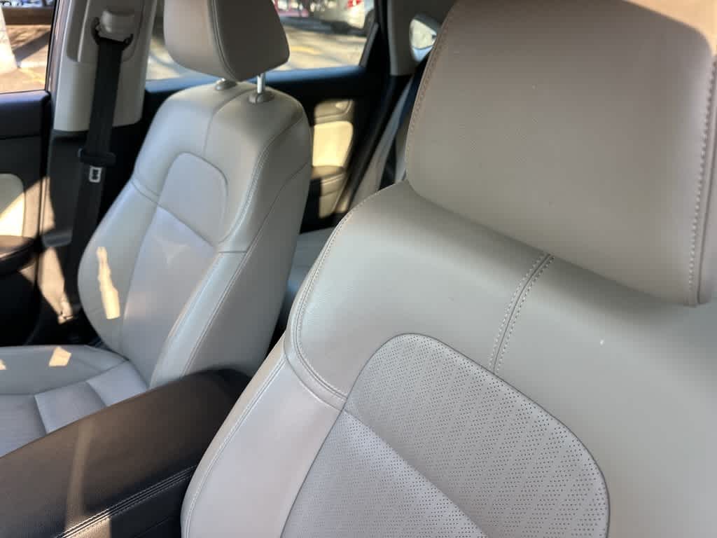 2023 Honda Civic Hatchback EX-L