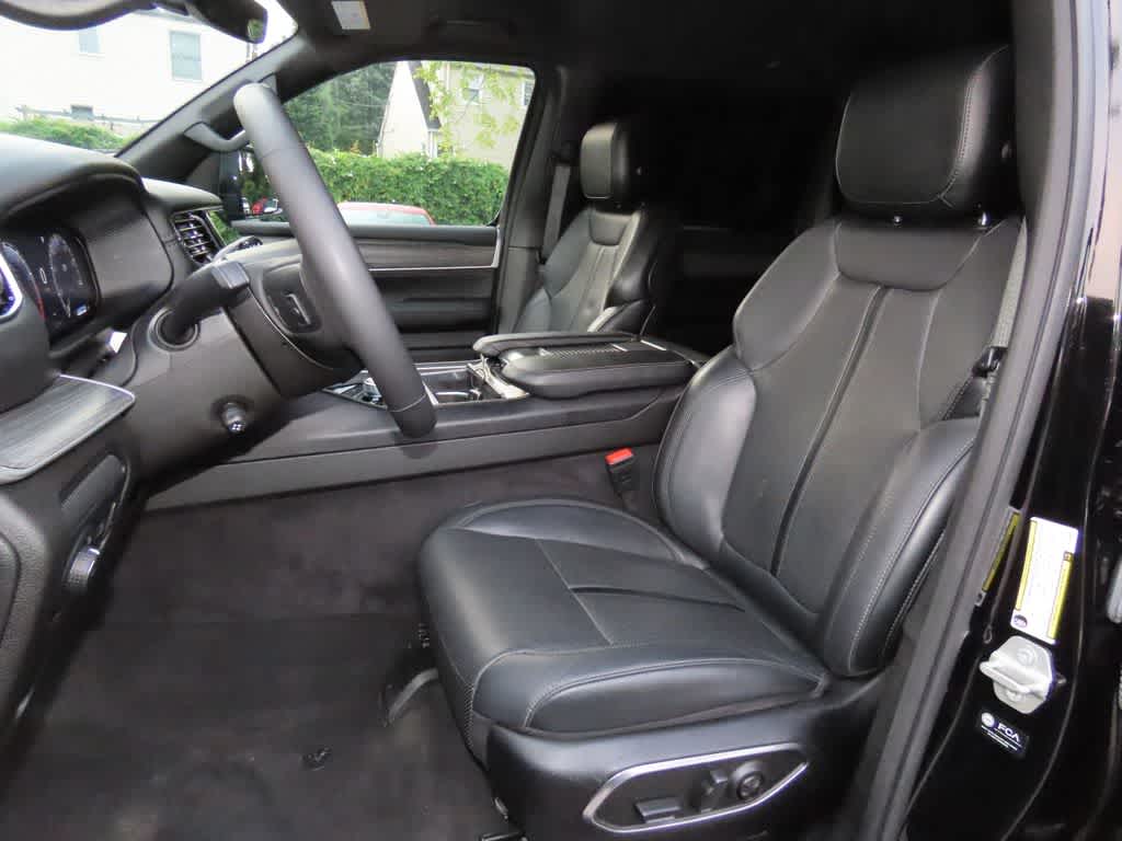 2024 Jeep Wagoneer Series II