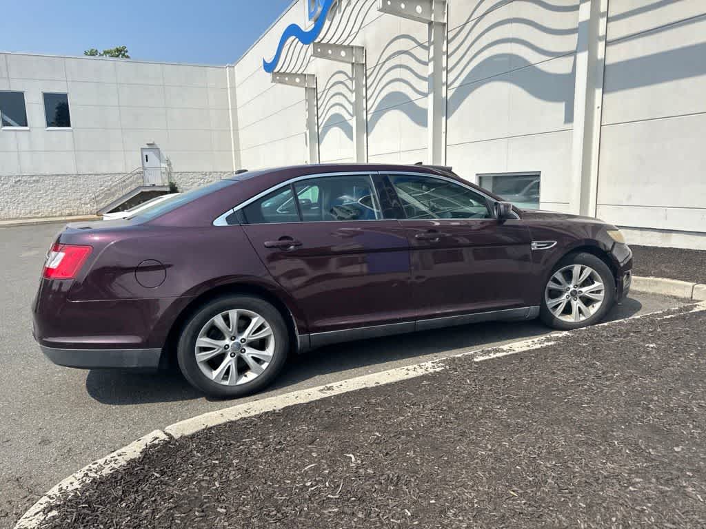 2011 Ford Taurus SEL