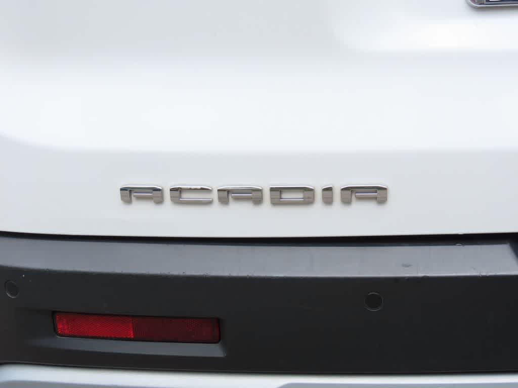 2023 GMC Acadia SLT