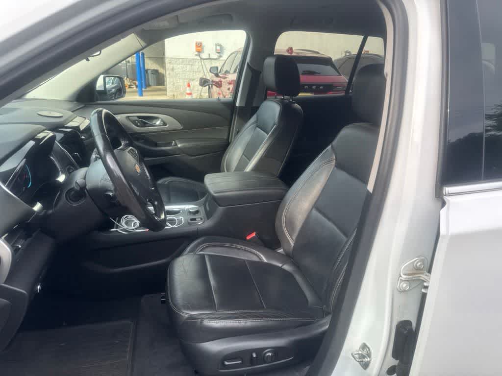 2020 Chevrolet Traverse LT Leather