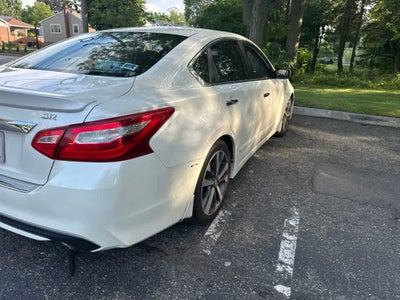 2016 Nissan Altima 2.5 SR