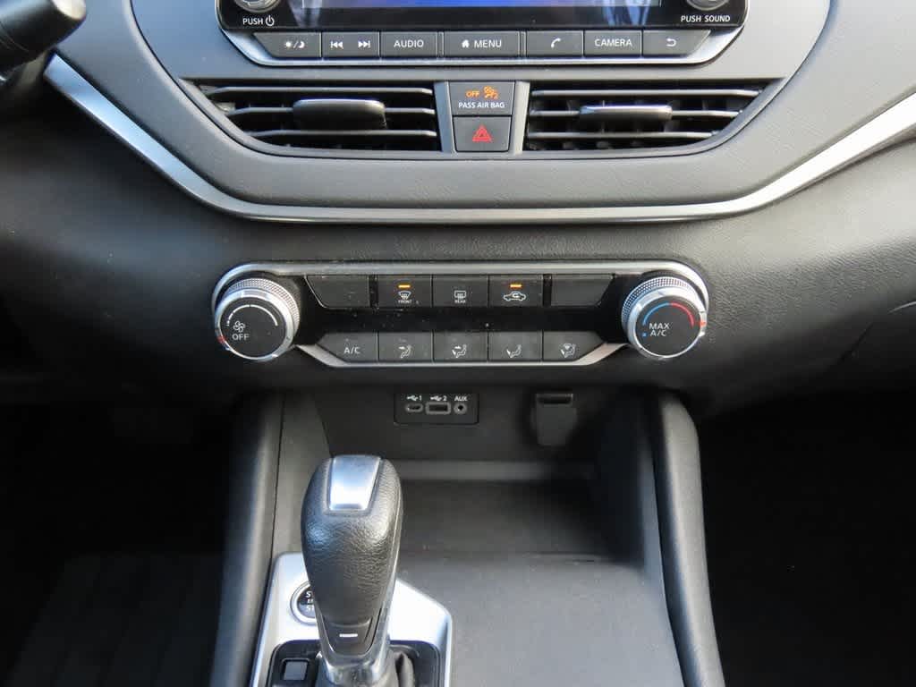 2022 Nissan Altima 2.5 SV