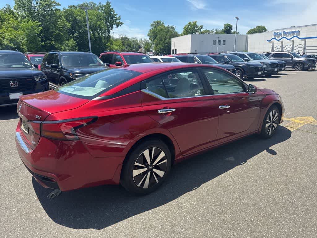 2022 Nissan Altima 2.5 SV