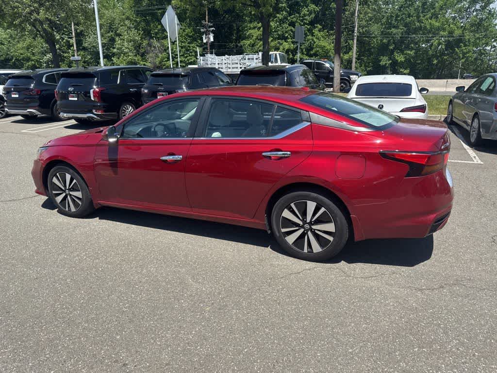 2022 Nissan Altima 2.5 SV
