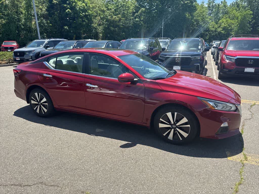 2022 Nissan Altima 2.5 SV