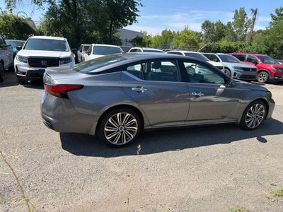 2023 Nissan Altima 2.5 SL