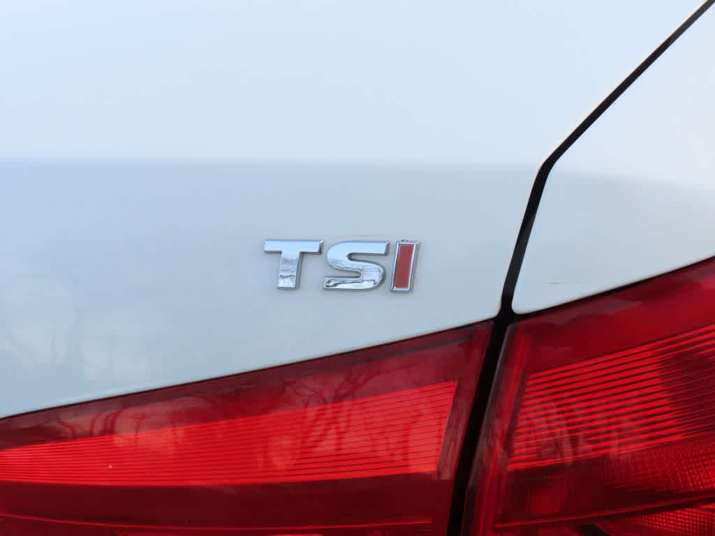 2014 Volkswagen Passat Base