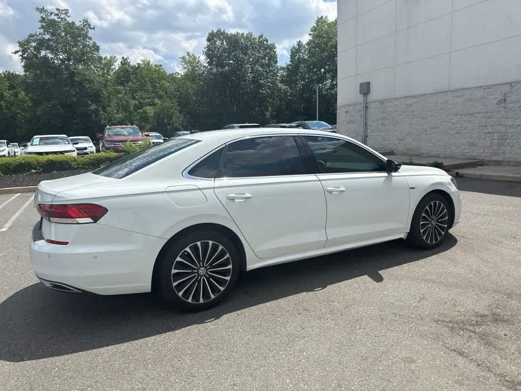 2022 Volkswagen Passat 2.0T Limited Edition