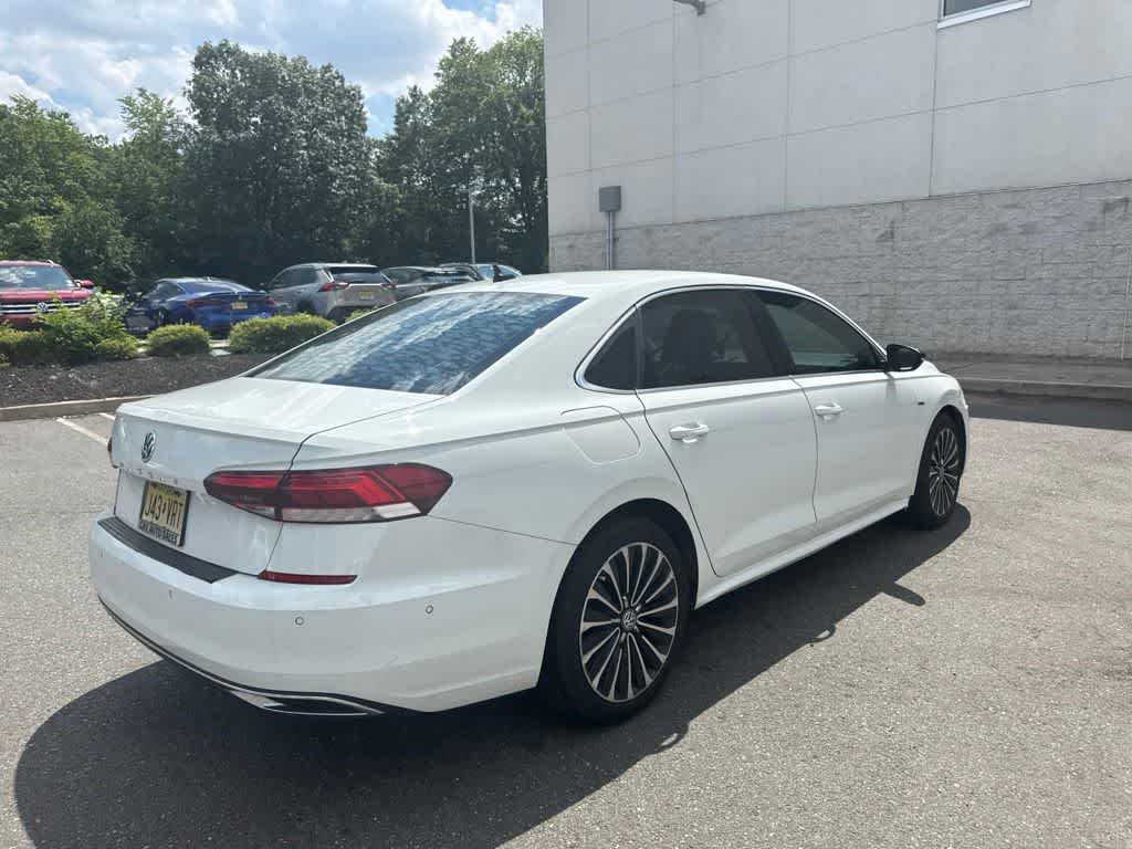 2022 Volkswagen Passat 2.0T Limited Edition