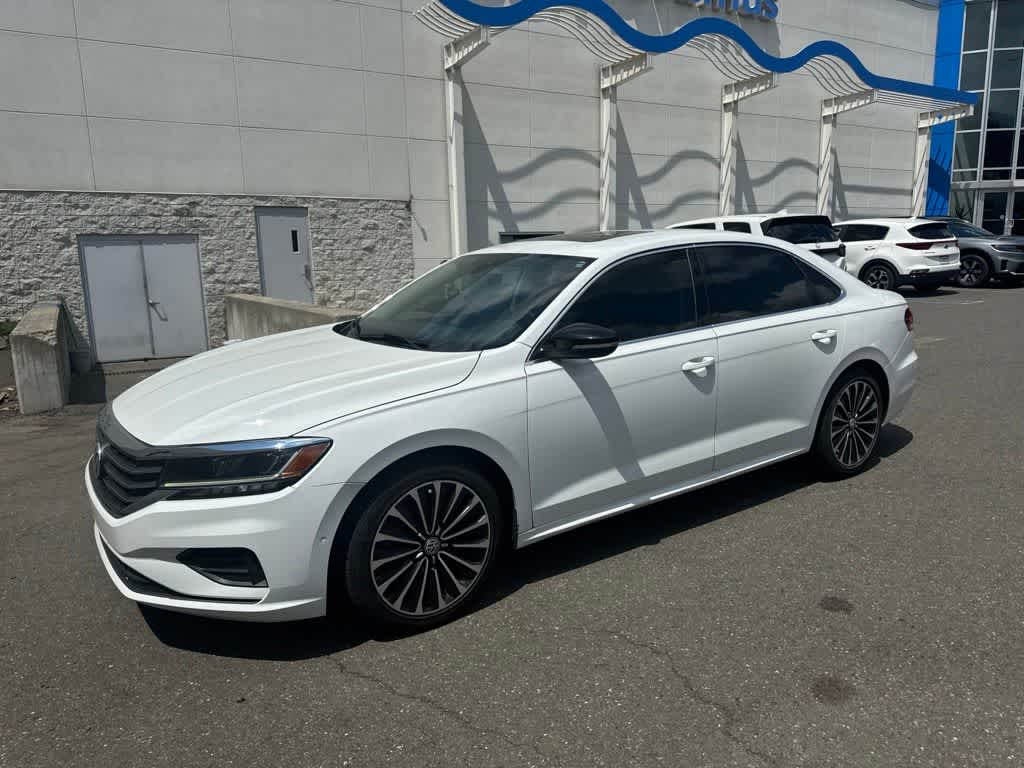 2022 Volkswagen Passat 2.0T Limited Edition