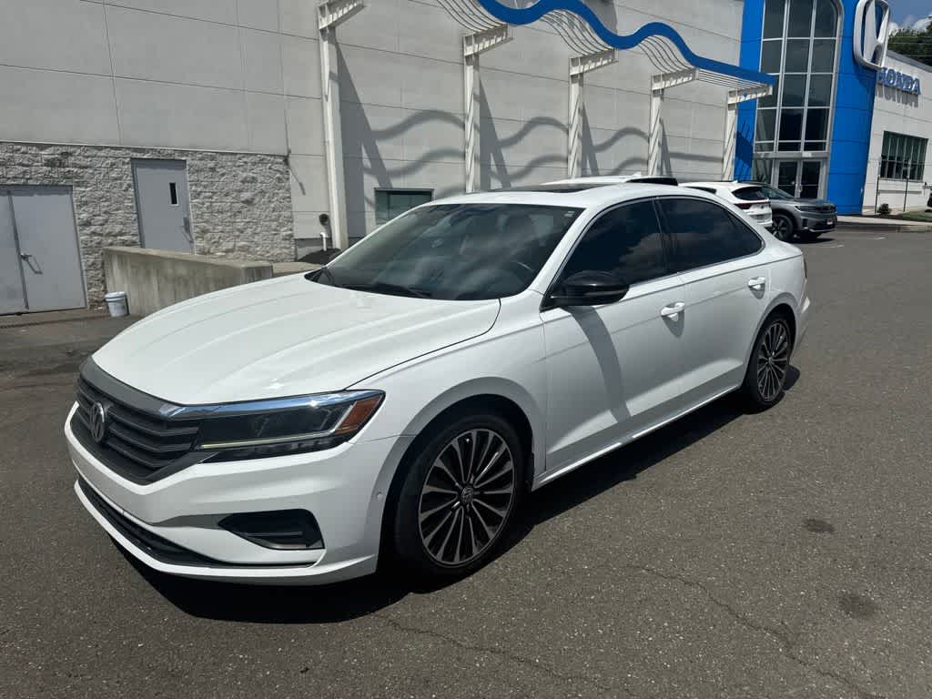 2022 Volkswagen Passat 2.0T Limited Edition