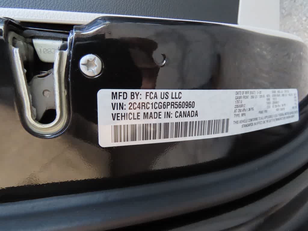 2023 Chrysler Voyager LX