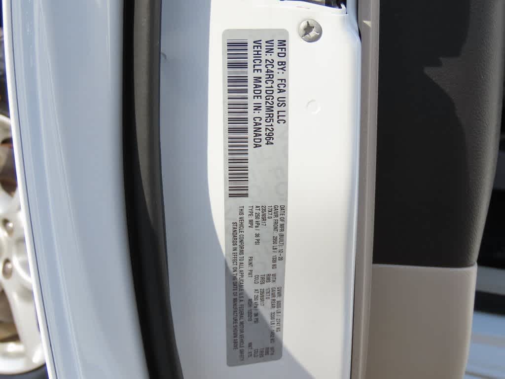 2021 Chrysler Voyager LXI