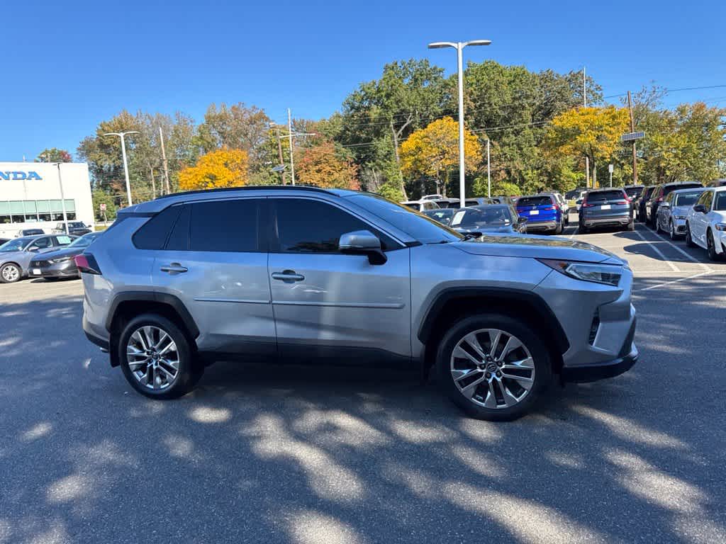 2019 Toyota RAV4 XLE Premium