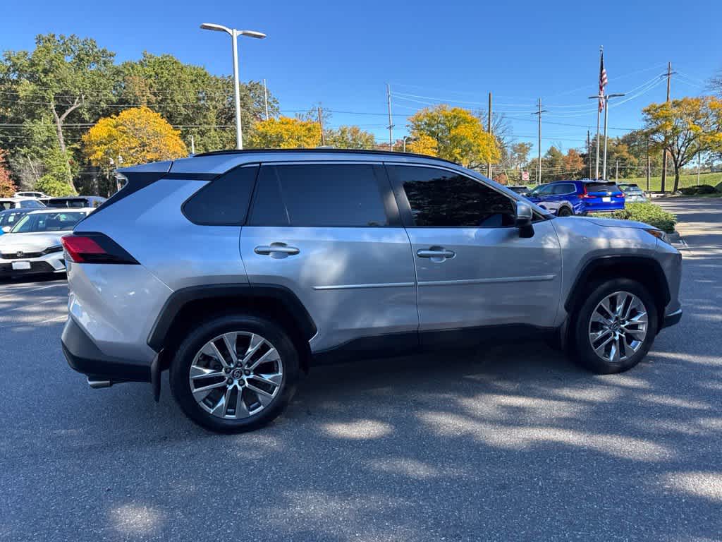 2019 Toyota RAV4 XLE Premium