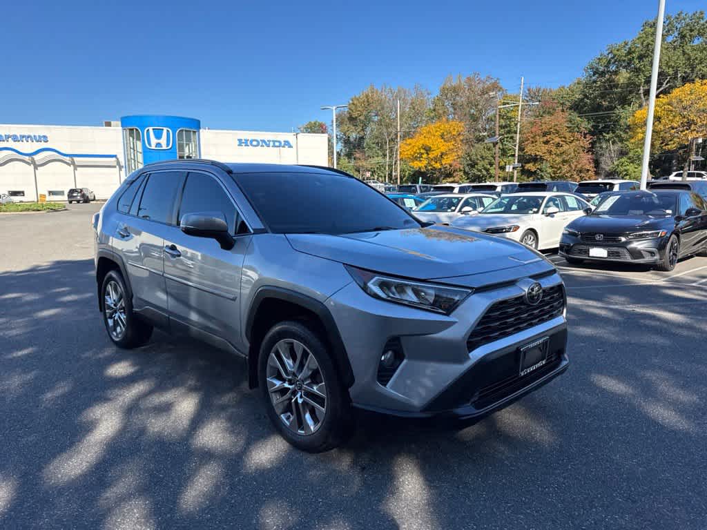 2019 Toyota RAV4 XLE Premium