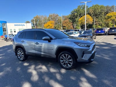 2019 Toyota RAV4 XLE Premium