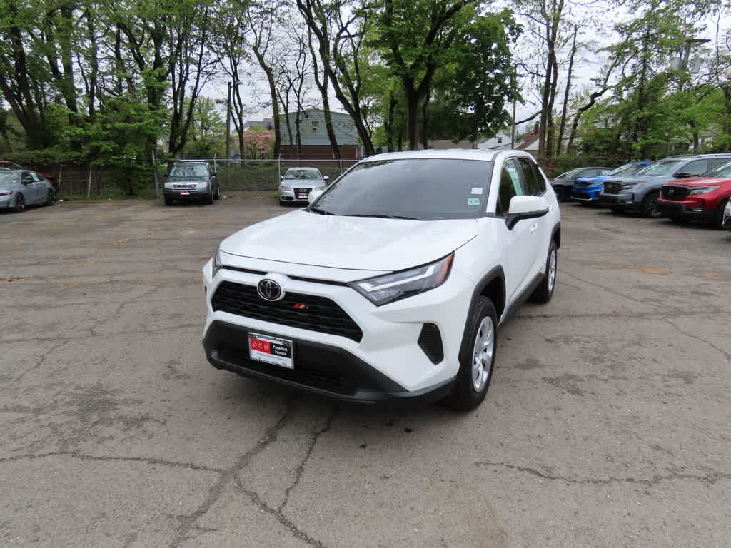 2025 Toyota RAV4 LE
