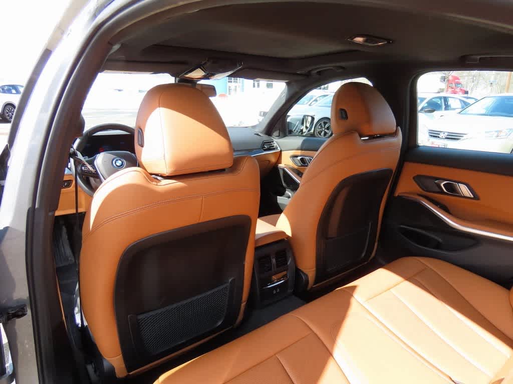 2023 BMW 3 Series 330e xDrive