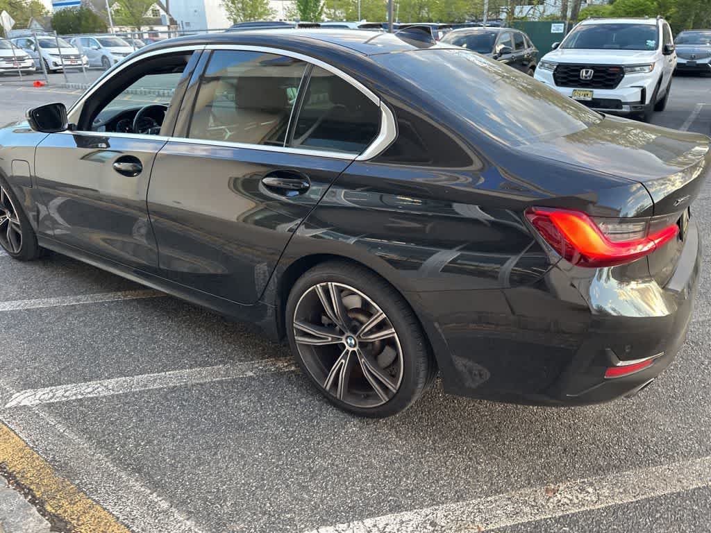 2021 BMW 330e xDrive 330e xDrive