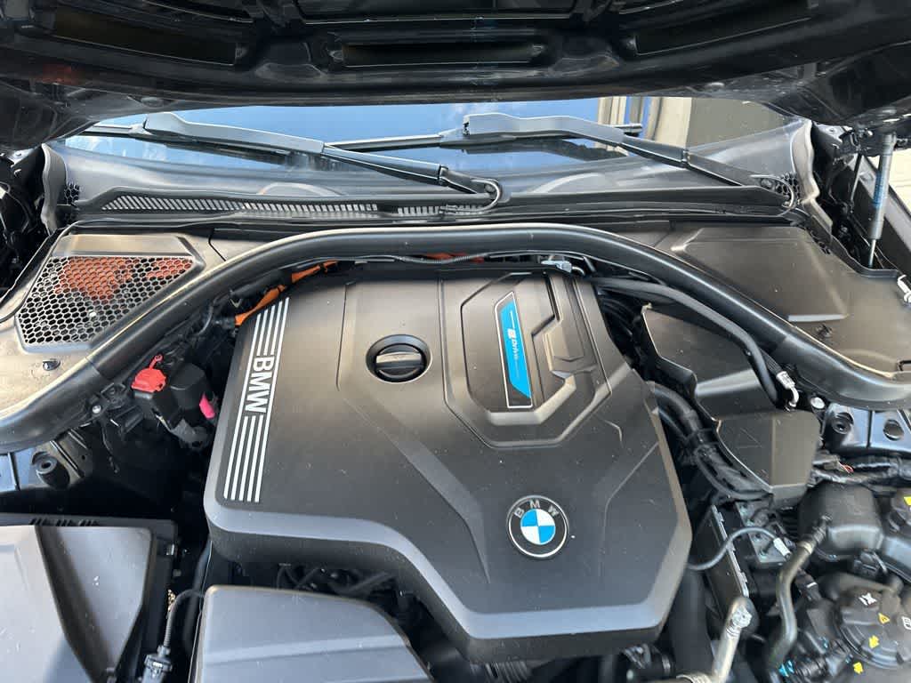 2021 BMW 330e xDrive 330e xDrive