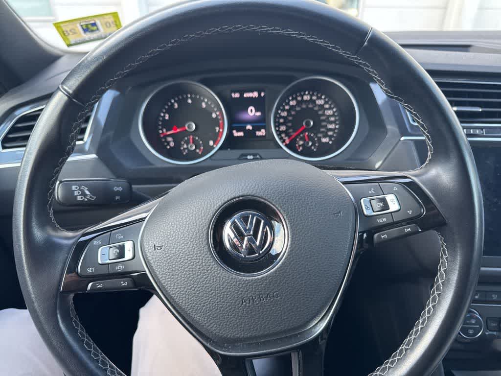 2021 Volkswagen Tiguan SE R-Line Black