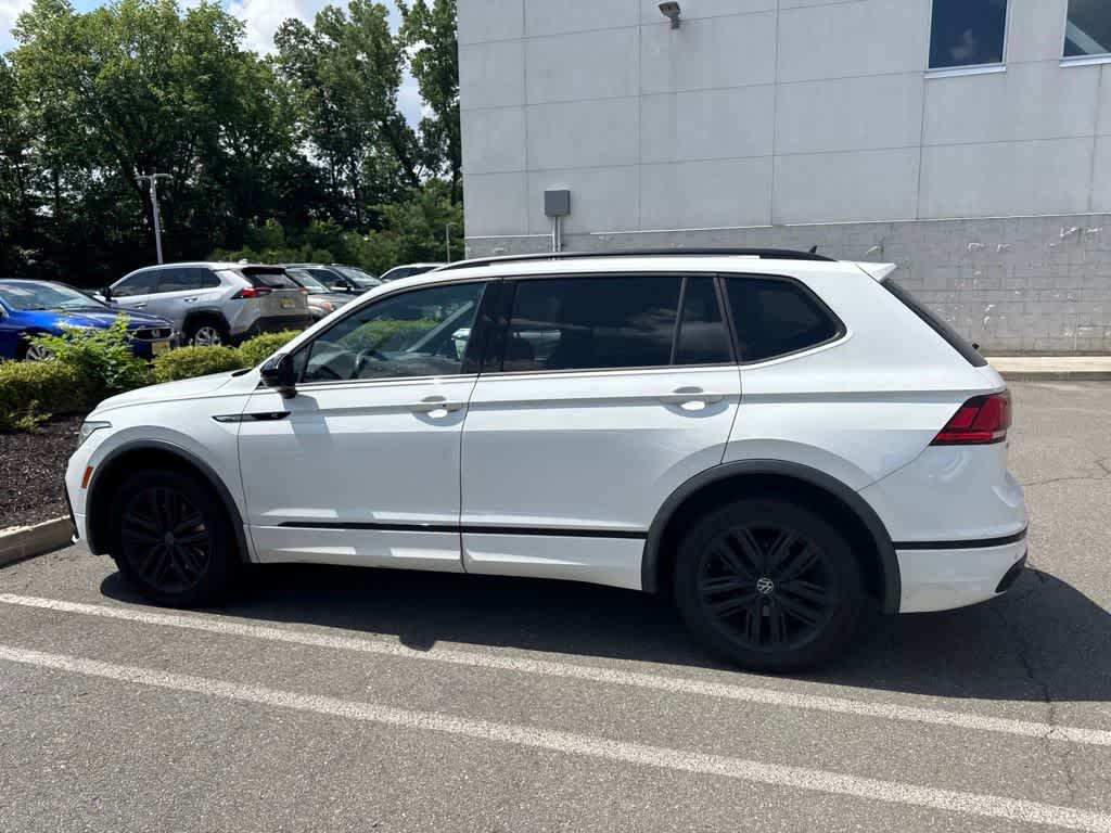 2022 Volkswagen Tiguan SE R-Line Black