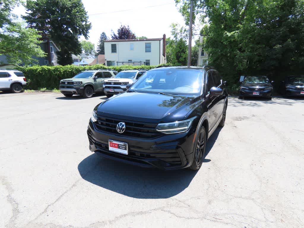 2022 Volkswagen Tiguan SE R-Line Black