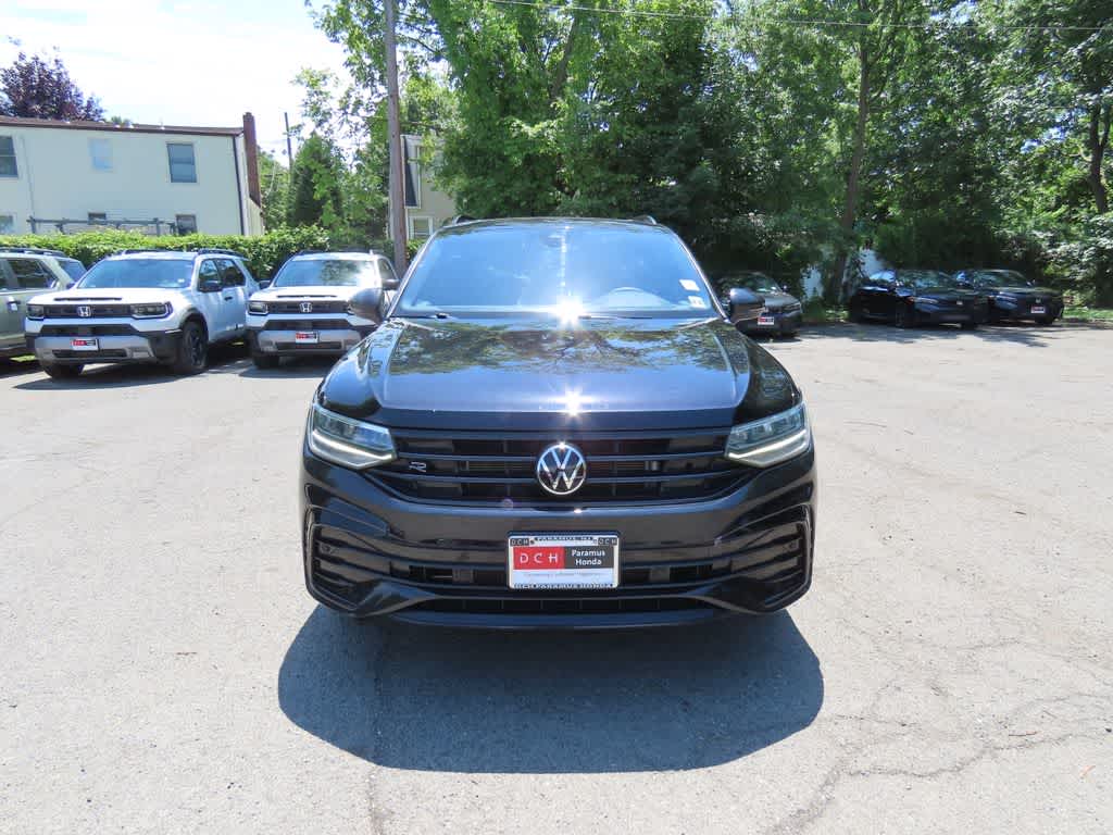 2022 Volkswagen Tiguan SE R-Line Black
