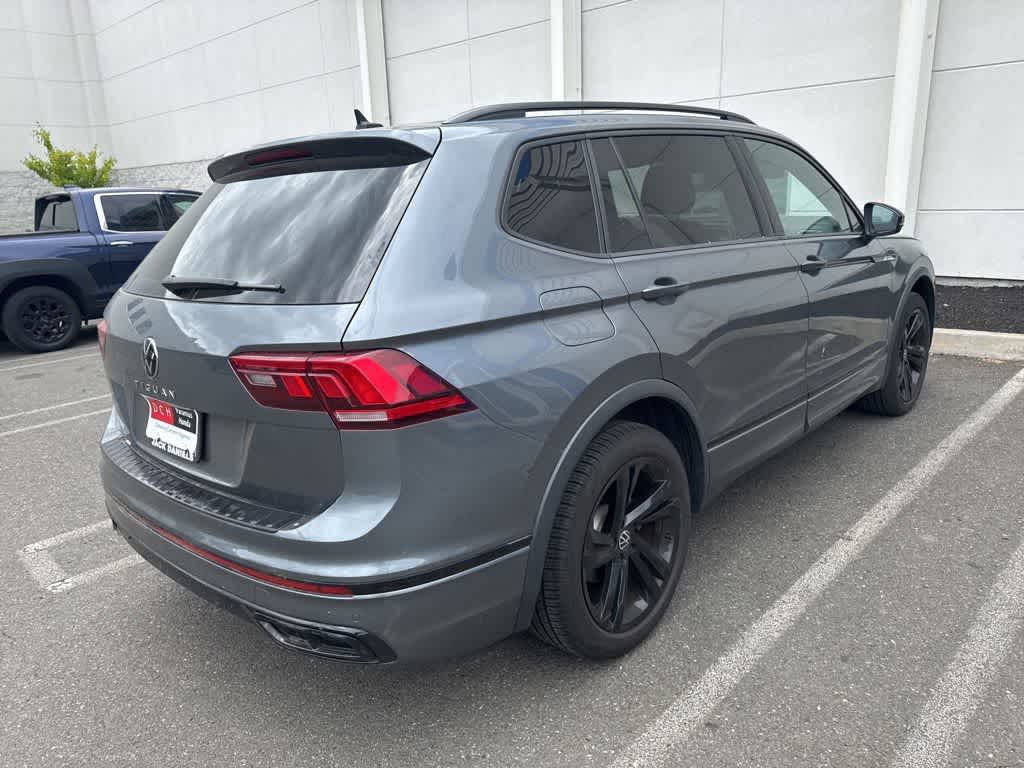 2023 Volkswagen Tiguan SE R-Line Black