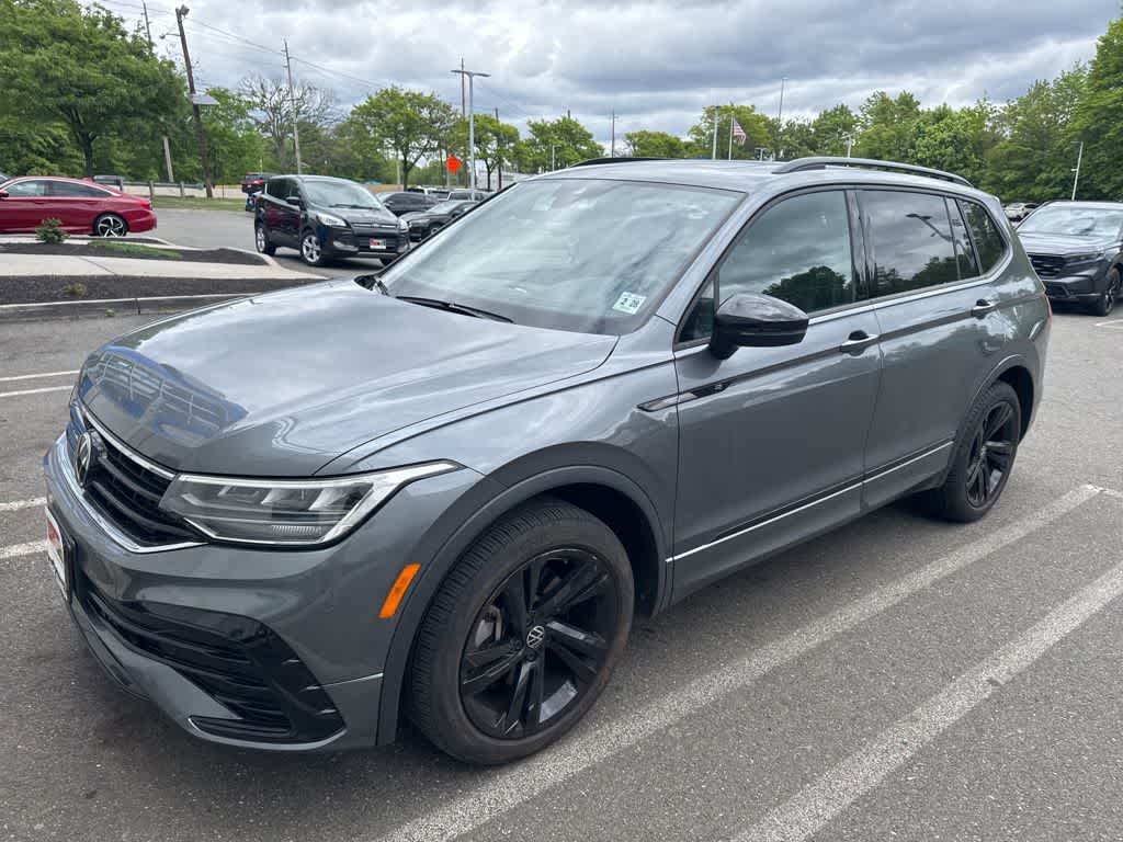 2023 Volkswagen Tiguan SE R-Line Black