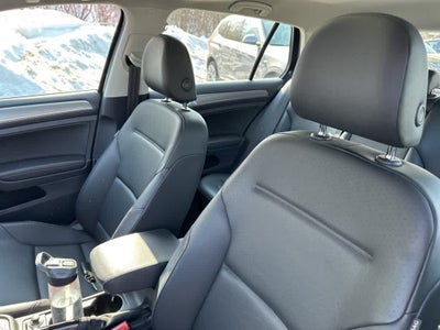 2016 Volkswagen Golf TSI SE