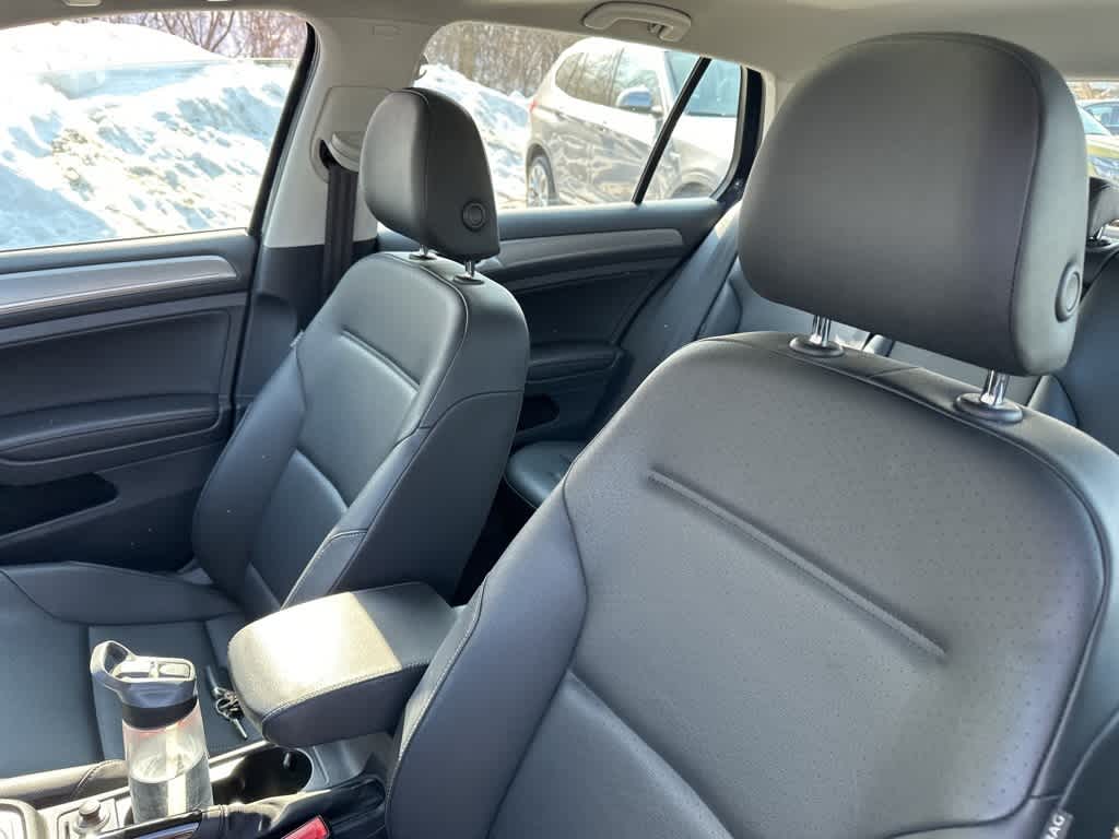 2016 Volkswagen Golf TSI SE