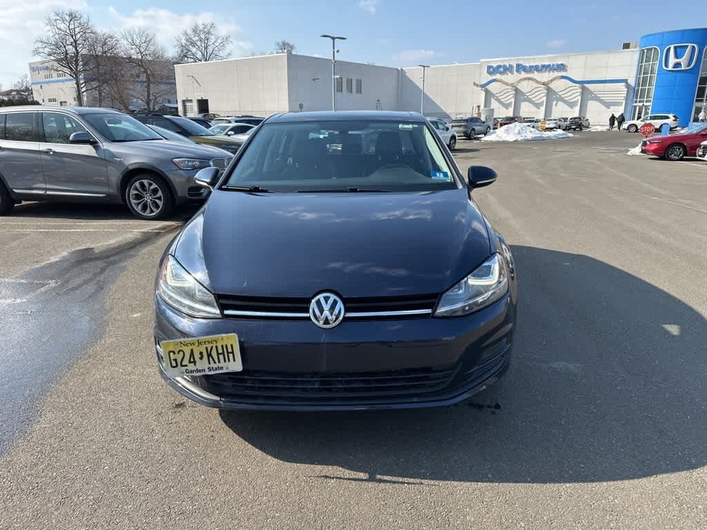 2016 Volkswagen Golf TSI SE