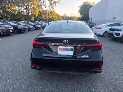 2021 Toyota Avalon Hybrid XLE