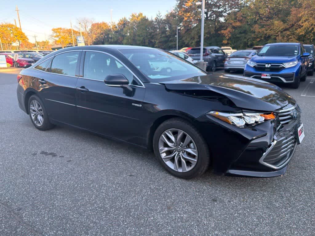 2021 Toyota Avalon Hybrid XLE