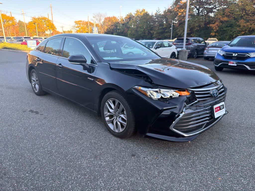 2021 Toyota Avalon Hybrid XLE