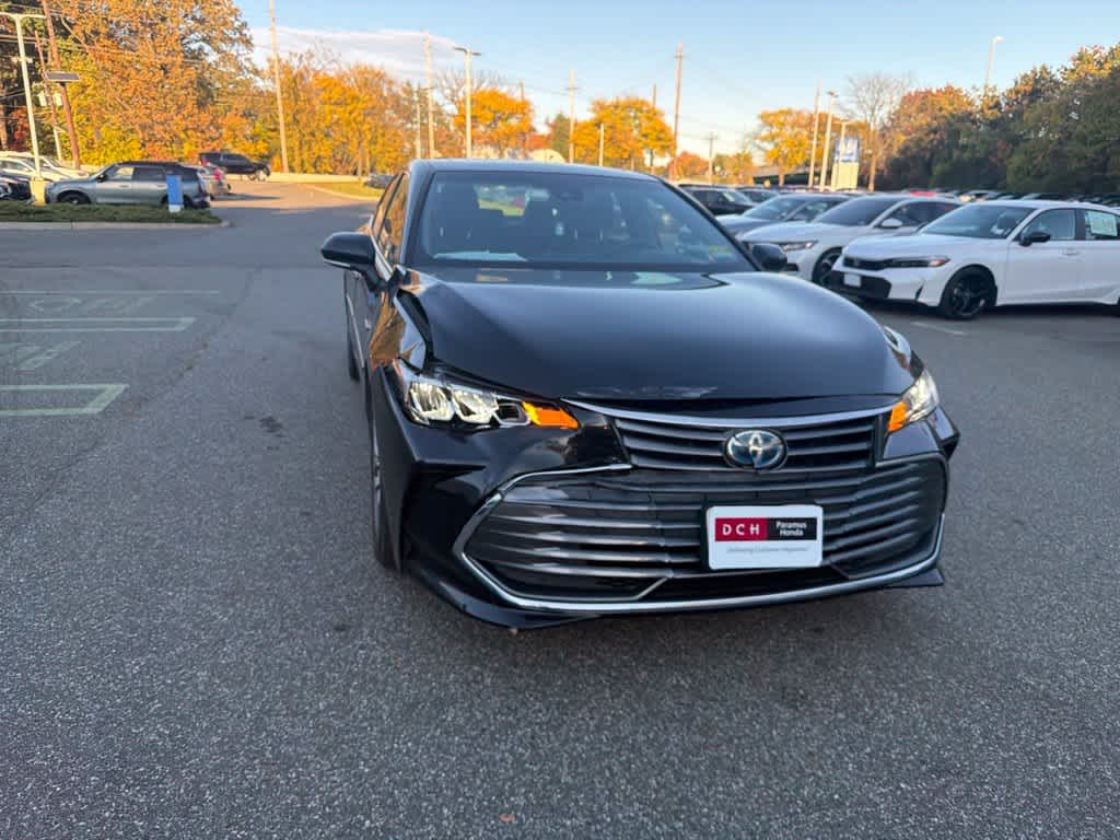 2021 Toyota Avalon Hybrid XLE