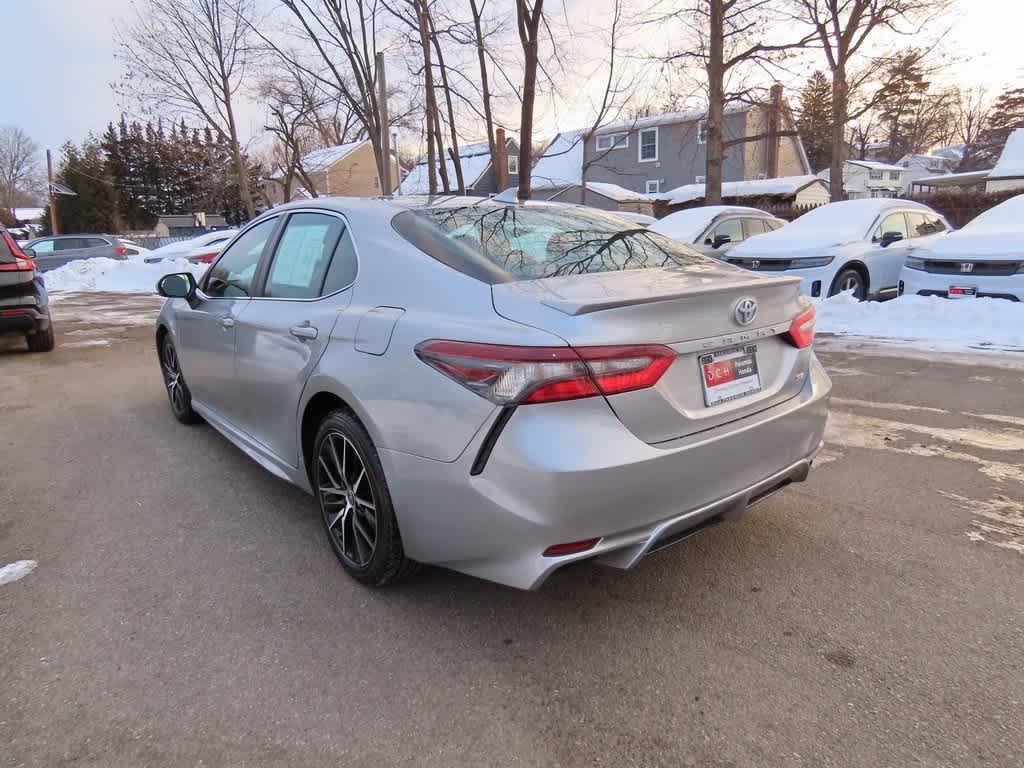 2024 Toyota Camry SE