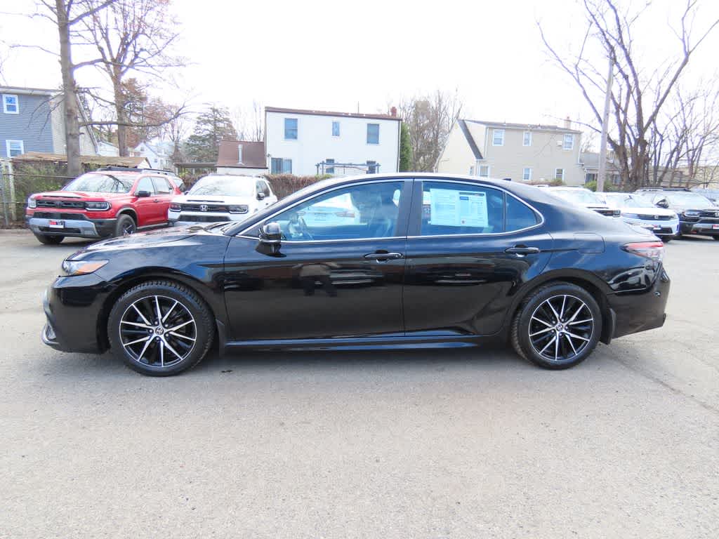 2021 Toyota Camry SE