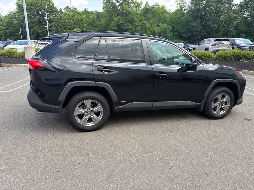 2022 Toyota RAV4 Hybrid XLE