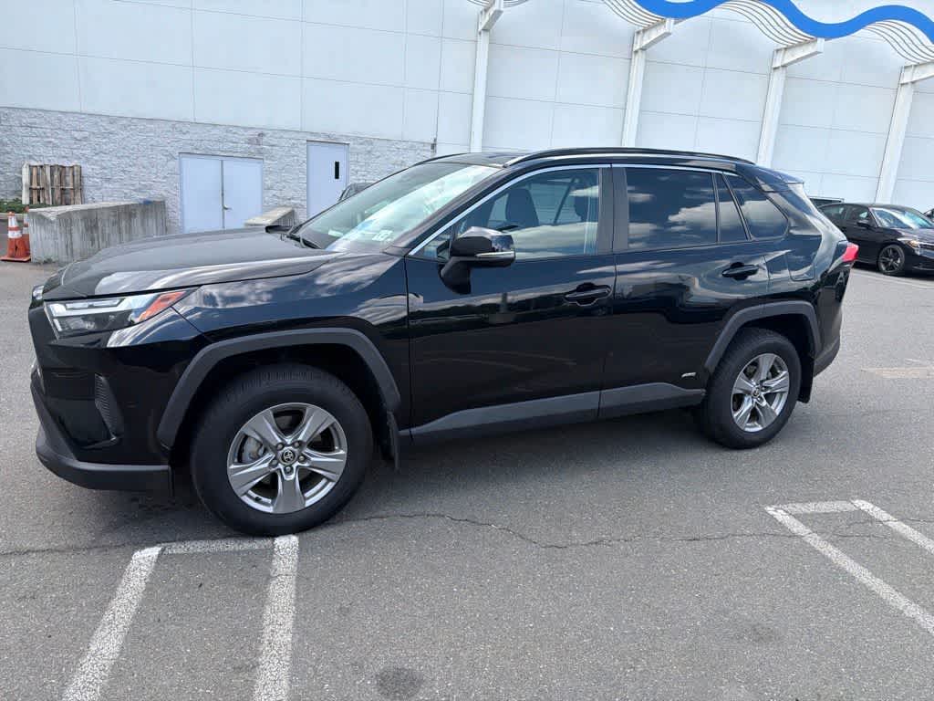 2022 Toyota RAV4 Hybrid XLE