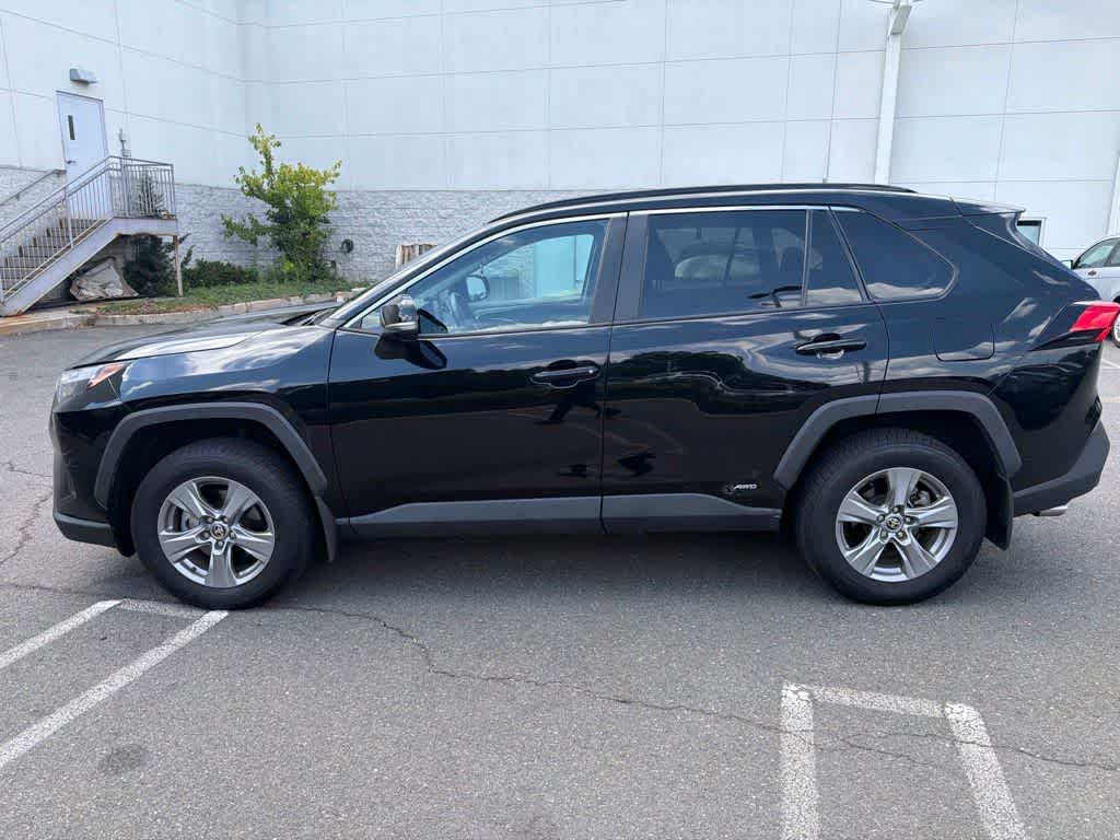 2022 Toyota RAV4 Hybrid XLE