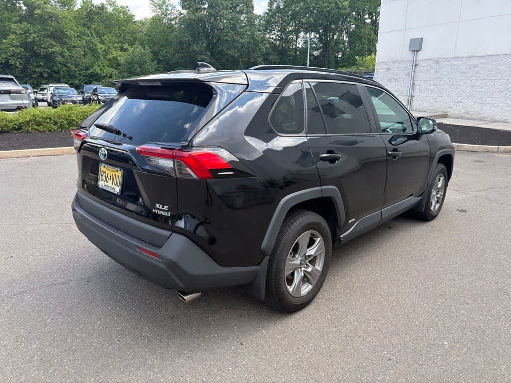 2022 Toyota RAV4 Hybrid XLE