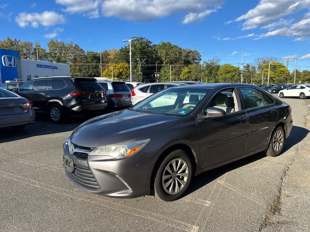 2016 Toyota Camry LE