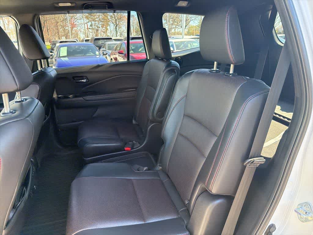 2022 Honda Pilot Black Edition