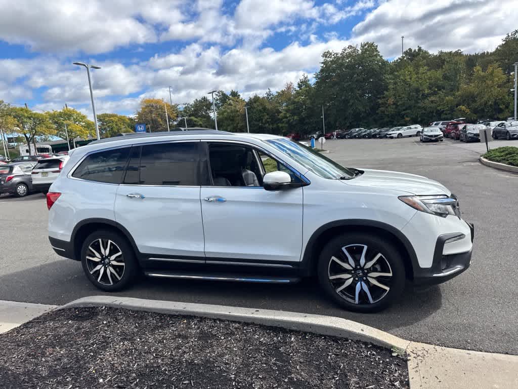 2022 Honda Pilot Touring 8-Passenger