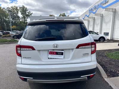 2022 Honda Pilot Touring 8-Passenger