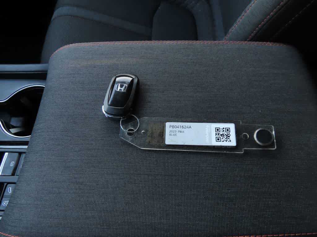 2023 Honda Pilot Sport